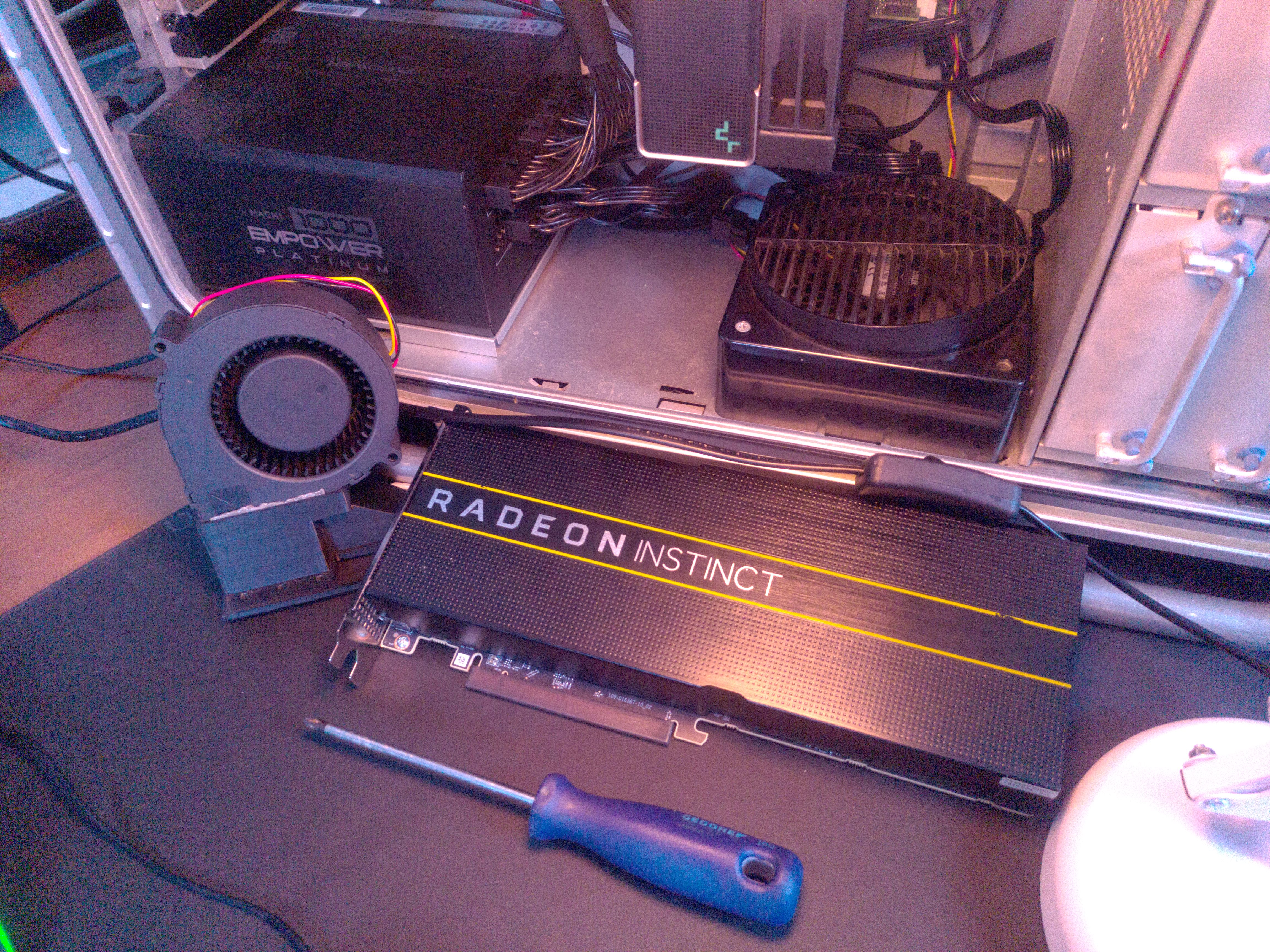 Hardware em avaliação no MONSTER LAB